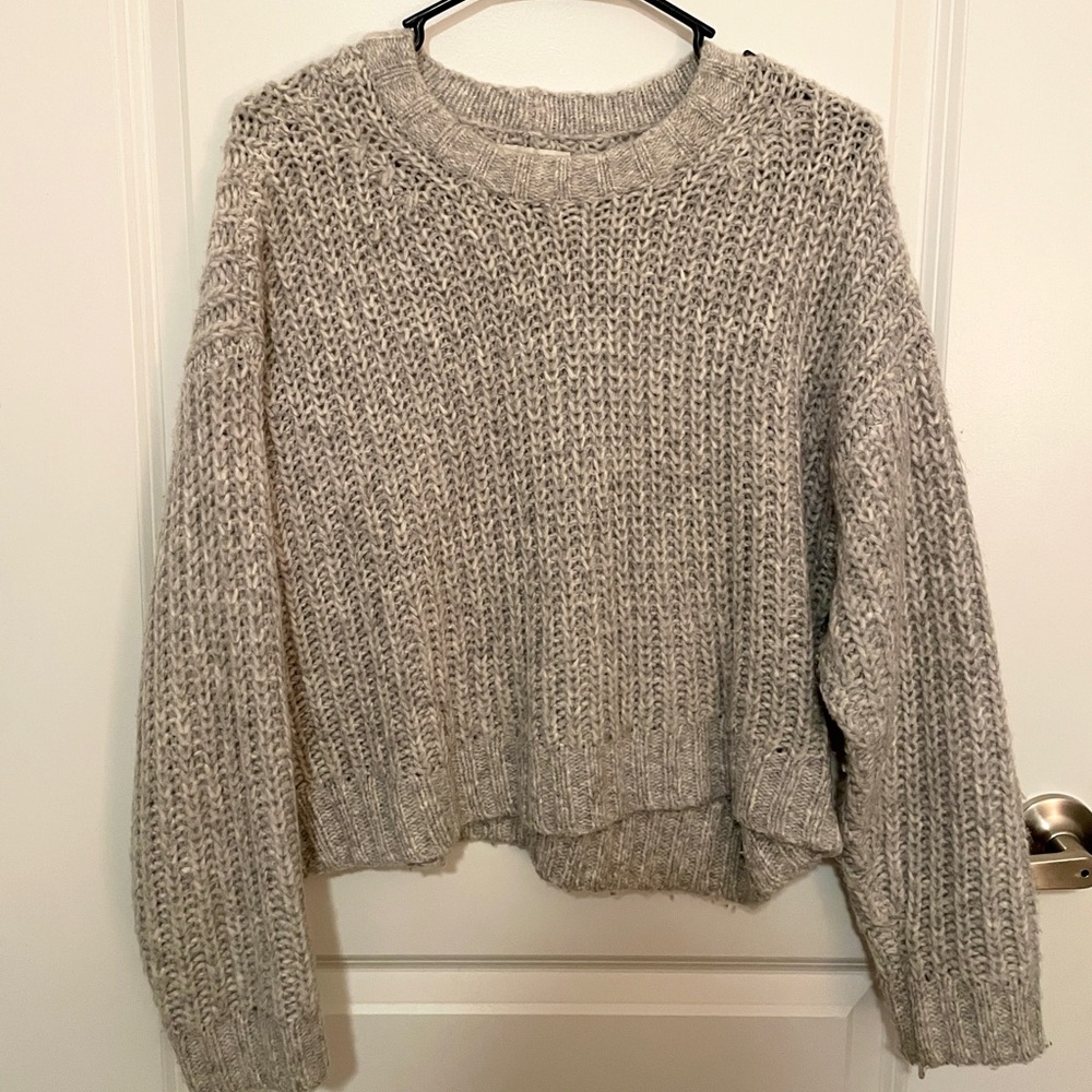 American Eagle Sweater
